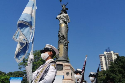 Plaza centenario desfile