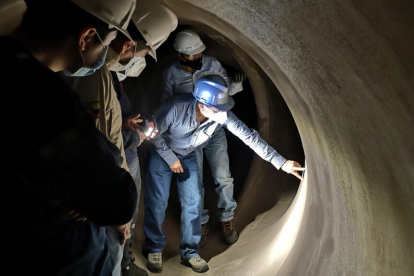 Las fisuras han sido uno de los inconvenientes de la central hidroeléctrica.