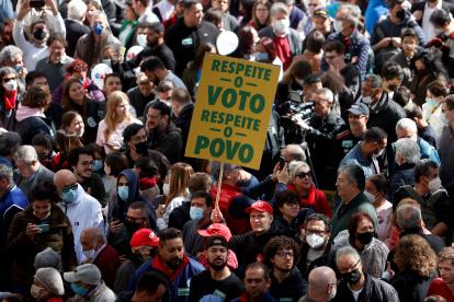 Participantes en un acto de la campaña electoral en Brasil