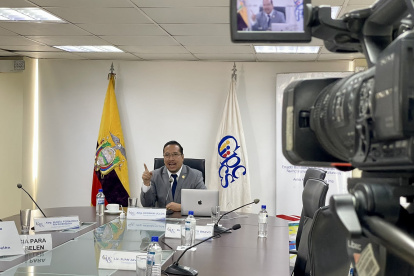 Jornada. Una sesión de los miembros del Consejo de Participación Ciudadana y Control Social (CPCCS).