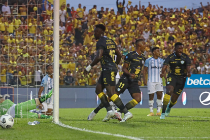 Barcelona será juez en la definición de la segunda etapa. Recibirá al Aucas, que es el principal opcionado