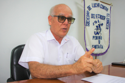 Ingeniero comercial y máster en administración MBA.  Ha sido presidente del Club de Leones Salinas Costa Azul, y miembro de algunos sectores profesionales y sociales de la provincia de Santa Elena.