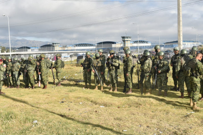 Militares refuerzan la cárcel de Cotopaxi