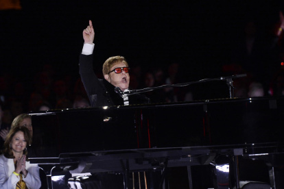 El cantante británico Elton John actúa el pasado 23 de septiembre en el South Lawn de la Casa Blanca en Washington.