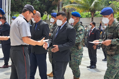 Los reservistas que se acogen a la licencia recibieron diplomas