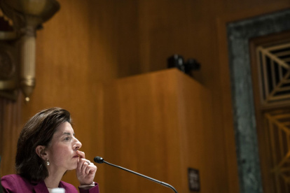 La secretaria de Comercio de Estados Unidos, Gina Raimondo, en una fotografía de archivo.