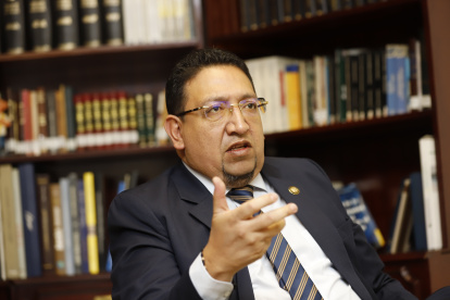 En su visita a Guayaquil por sus fiestas de Independencia, el presidente de la Asamblea visita a EXPRESO.