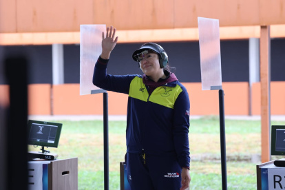 La ecuatoriana Diana Durango consiguió medalla de oro en tiro deportivo.