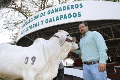 Líder.- Carlos Encalada, el nuevo presidente de la Asociación de Ganaderos del Litoral y Galápagos.