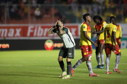 Barcelona recibirá a Aucas en Milagro, en uno de los duelos más atractivos de la decimotercera jornada.