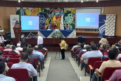 Una de las capacitaciones que ha realizado el Instituto de la Democracia, semanas atrás.