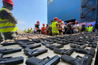 Destrucción. Los pertrechos decomisados en operativos son destruidos en abril y noviembre de cada año.