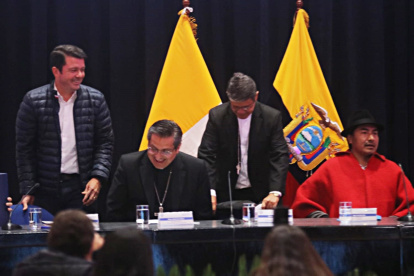Evento. En la Universidad Católica del Ecuador se desarrolló un evento con el que se oficializó la clausura.