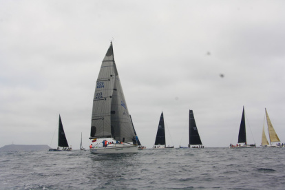 Las embarcaciones partieron desde Salinas.