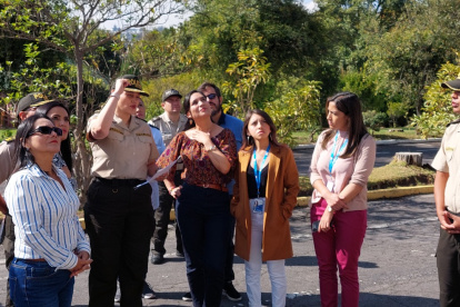 La comisión que investiga el caso Bernal tuvo una primera visita a la Escuela de Policía el 13 de octubre de 2022.