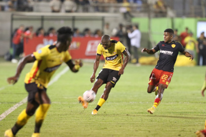 Barcelona se enfrentó a Aucas en el estadio Los Chirijos de Milagro