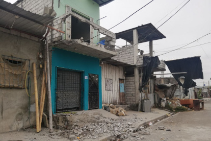 El exuniformado abandonó hace 15 días la casa por extorsiones