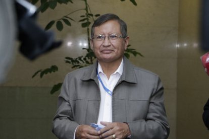 Funcionario. Curicama actualmente es asambleísta independiente.