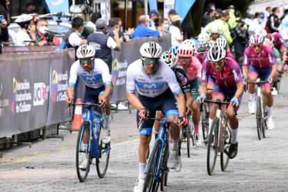 El ciclista ecuatoriano Byron Guamá en una de sus últimas participaciones locales.