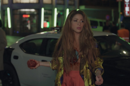 Shakira en una captura del video Monotonía.