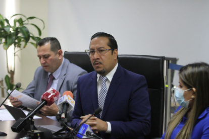 Presidente. Hernán Ulloa dirige el CPCCS. Las críticas en su contra son por cuidar los intereses del Ejecutivo.