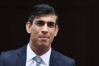 Foto de archivo de Rishi Sunak, candidato favorito a primer ministro británico.