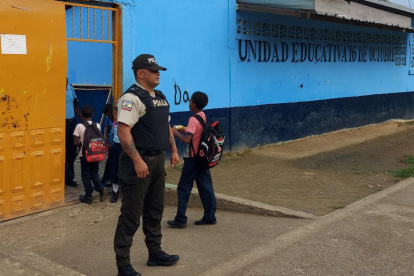 Foto de escuela en Esmeraldas.