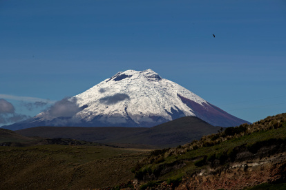 Fotografía de archivo del volcán Cotopaxi, visto desde la provincia de Napo (Ecuador)