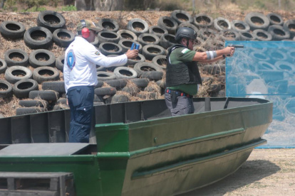 La pista número 5, en una lancha de la Marina, se llevó las miradas.