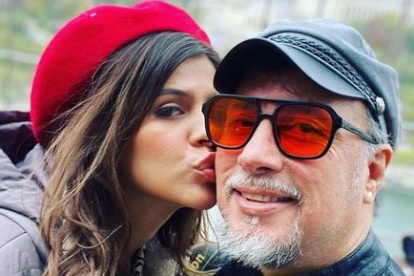 La pareja de esposos.