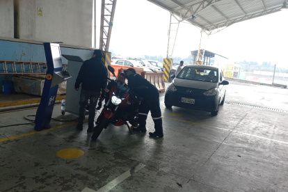 Finalmente la atención se habilitó con normalidad y los vehículos que tenían el turno para este día fueron atendidos sin interrupciones.