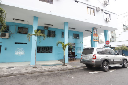 En la escena, los peritos de Criminalística recogieron cinco indicios de proyectiles