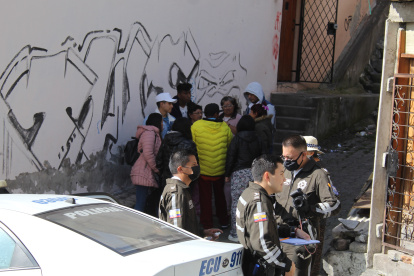 Hecho. El sospechoso fue detenido cerca del lugar del crimen, en el sur de Quito. Estaba en la misma fiesta.