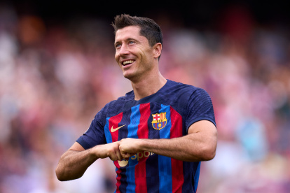 Robert Lewandowski, del FC. Barcelona, tendrá descanso a causa de una dolencia.