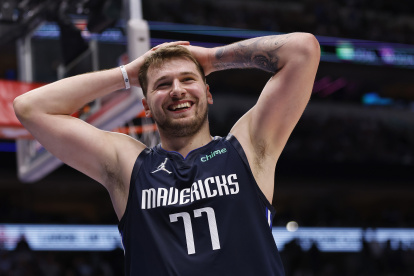 Luka Doncic, figura de los  Dallas Mavericks, anotó 44 puntos en la victoria frente a los Orlando Magic.