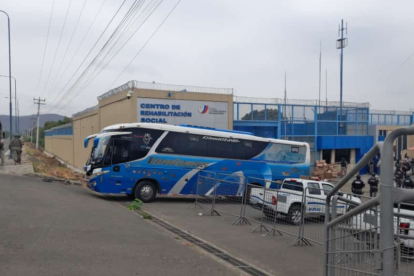 Traslado de los reos hasta Manabí.