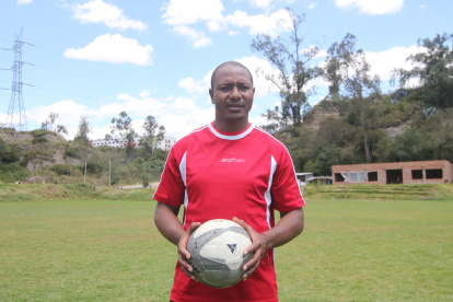 Diego Armando Calderón confesó que guarda cariño a Barcelona y Aucas. Analizó que protagonizarán unas finales con buen fútbol.