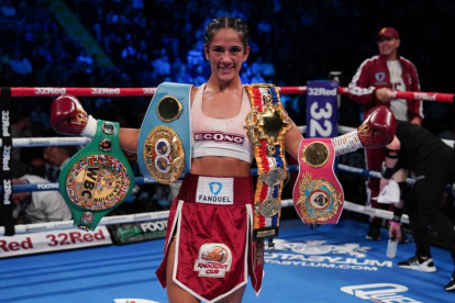 Amanda Serrano es poseedora de varios títulos, pero le falta unificar el de la Asociación Mundial de Boxeo