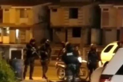 El hecho se registró a las 21:30, 30 minutos después de que comenzara a regir el estado se excepción