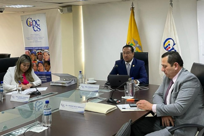 Propuesta. El consejero Francisco Bravo mocionó consultar a la Procuraduría sobre este tema.