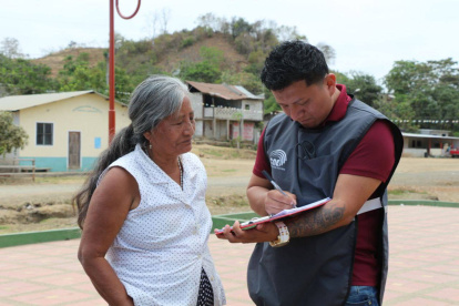 El organismo electoral llega con brigadas a notificar. También, se lo hace por vías tecnológicas.
