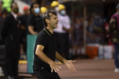 Fabián Bustos quiere ser campeón por segunda vez con Barcelona.