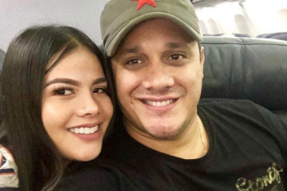 Carlos José con su expareja.