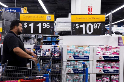 Mercado.- En Estados Unidos han subido los precios de los productos, los ciudadanos encuentran todo caro.