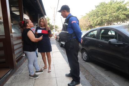 La ciudadanía se organiza para buscar ayuda y ejecutar acciones para defenderse de la delincuencia que crece en la ciudad.