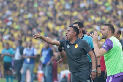 El venezolano César Farías tuvo un planteamiento impecable en el Monumental.