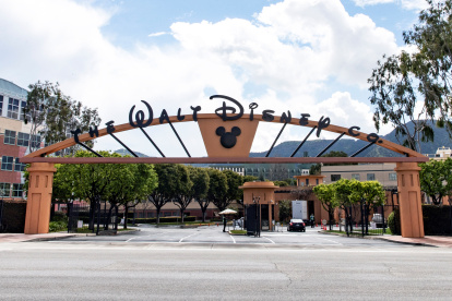 Vista de la entrada de los estudios de Disney en Burbank, California (EE.UU.).