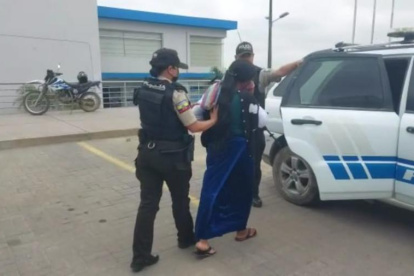 La mujer refirió que un sujeto le pidió que le permita guardar ambos carros a cambio de un pago
