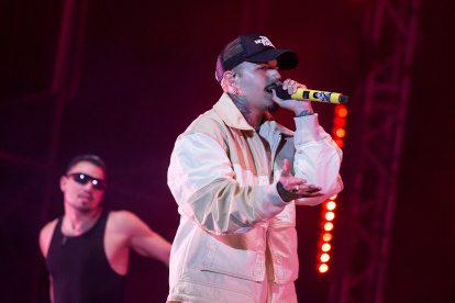El cantante urbano puertorriqueño Rauw Alejandro, en una fotografía de archivo.