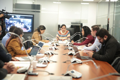 Reunión. A las 09:00 de hoy sesiona la comisión de régimen económico.